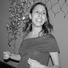 <b>Carolina Araujo</b>