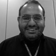 <b>Eduardo Heredia</b>